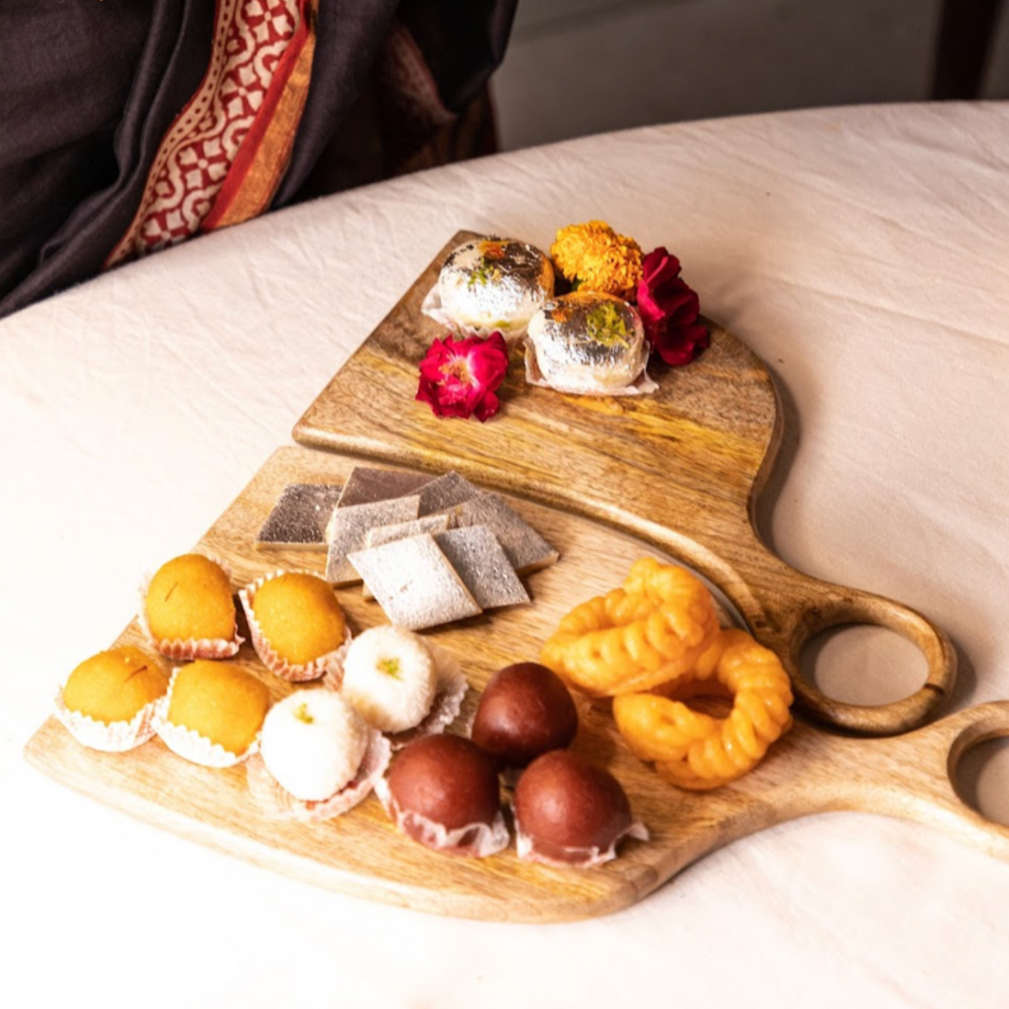 Yin-Yang Mango Wood Platter | Set of 2