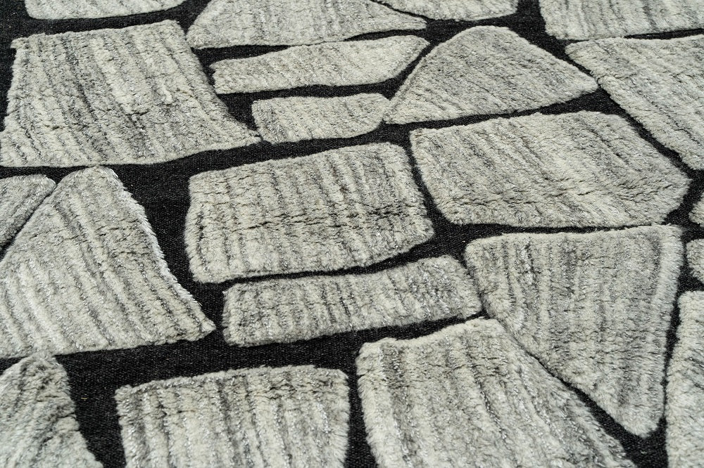 Ilk Wool Rug | Popyuli