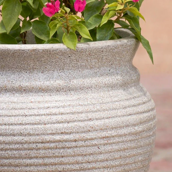 Rustic Capri Planter | Ivory