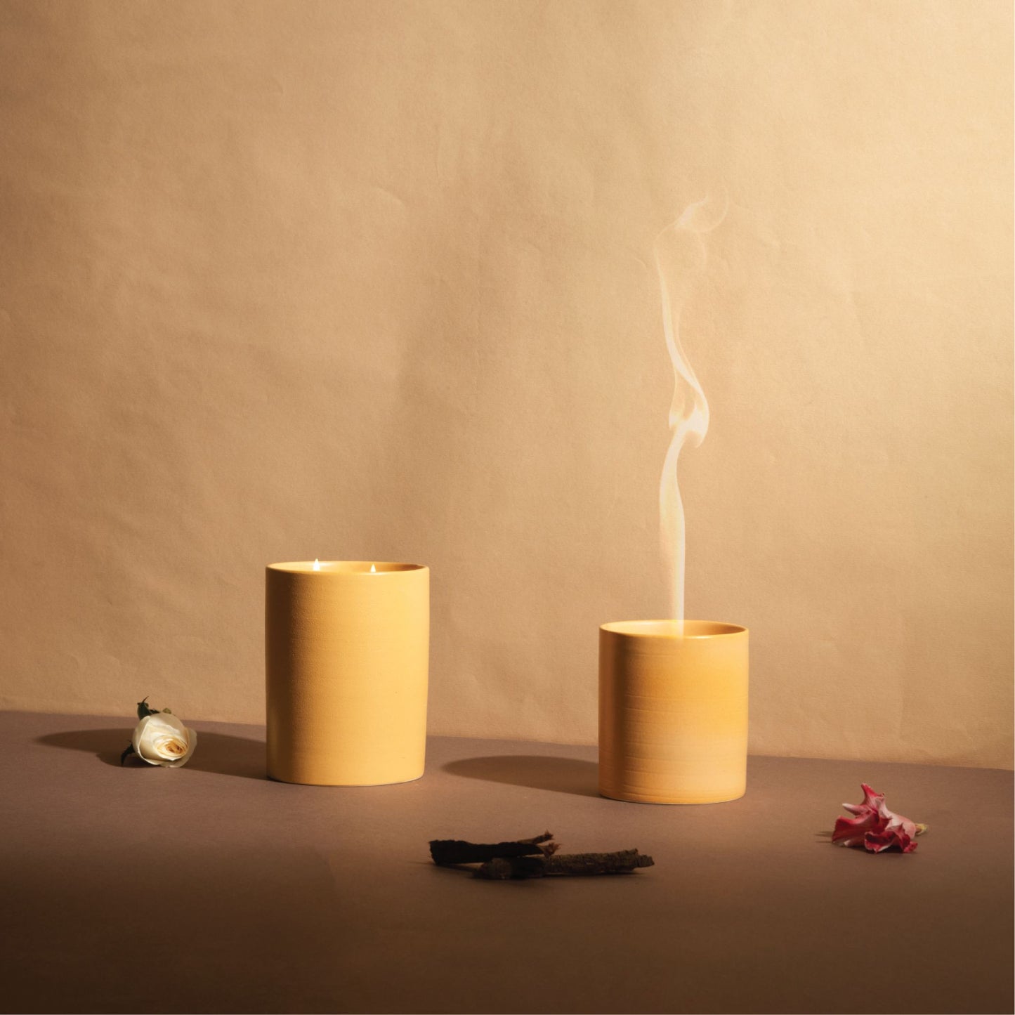 Spring Garland Candle | Gardenia, Oud