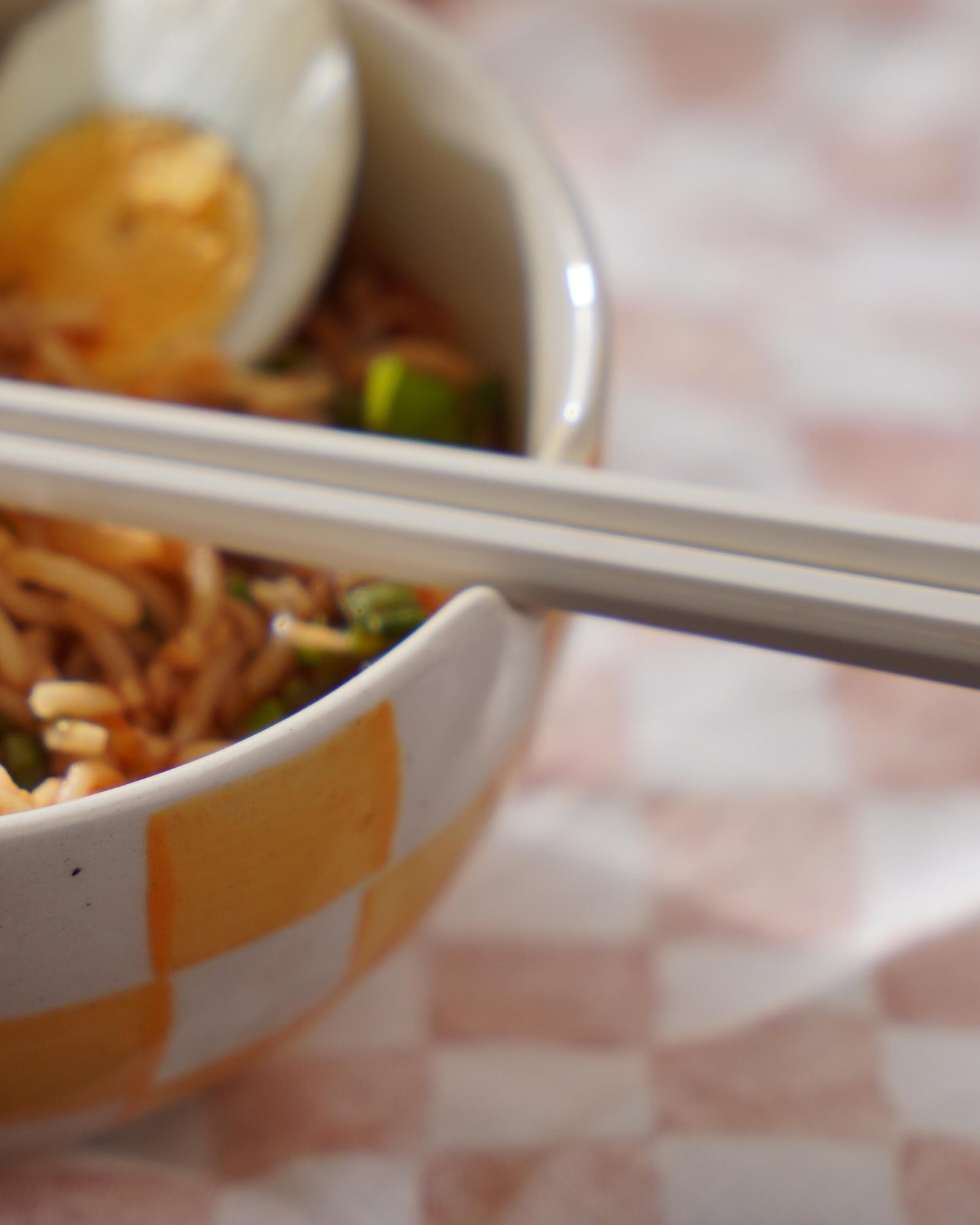 Ela - Ramen/Noodle Bowl with Chopstick Holder