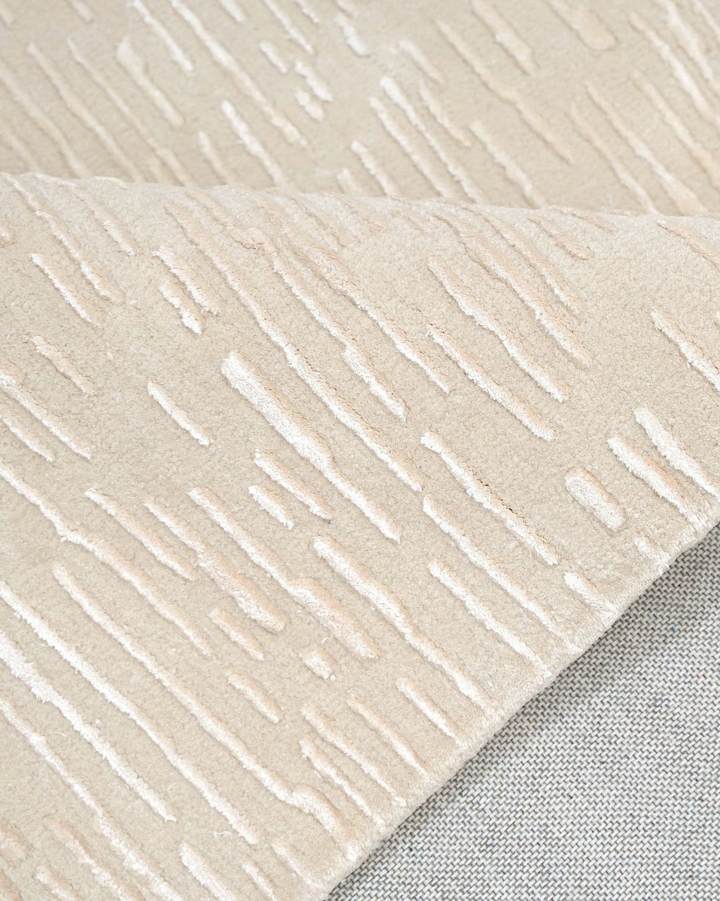 Cabella Wool & Silk Rug / Flax | Popyuli
