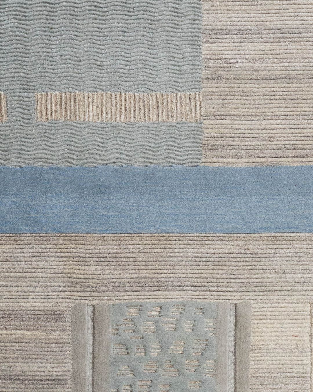 Aversa Wool Rug | Popyuli