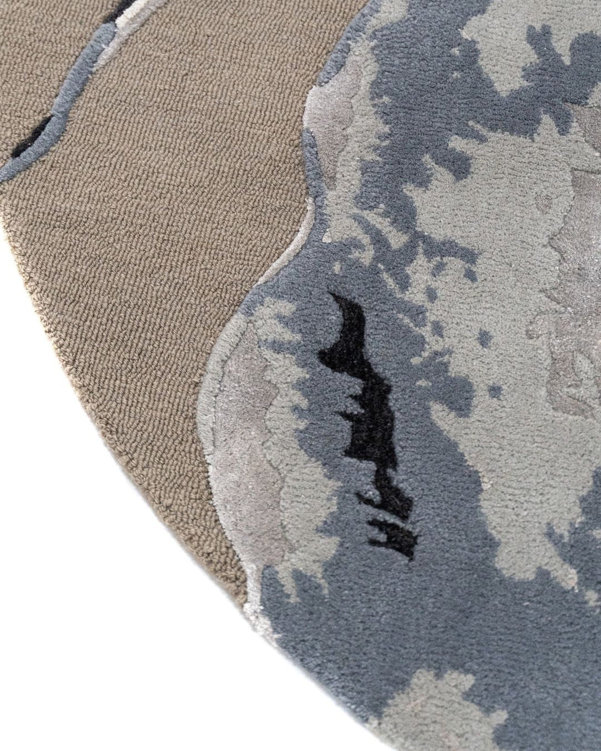 Nebula Wool & Silk Rug | Popyuli