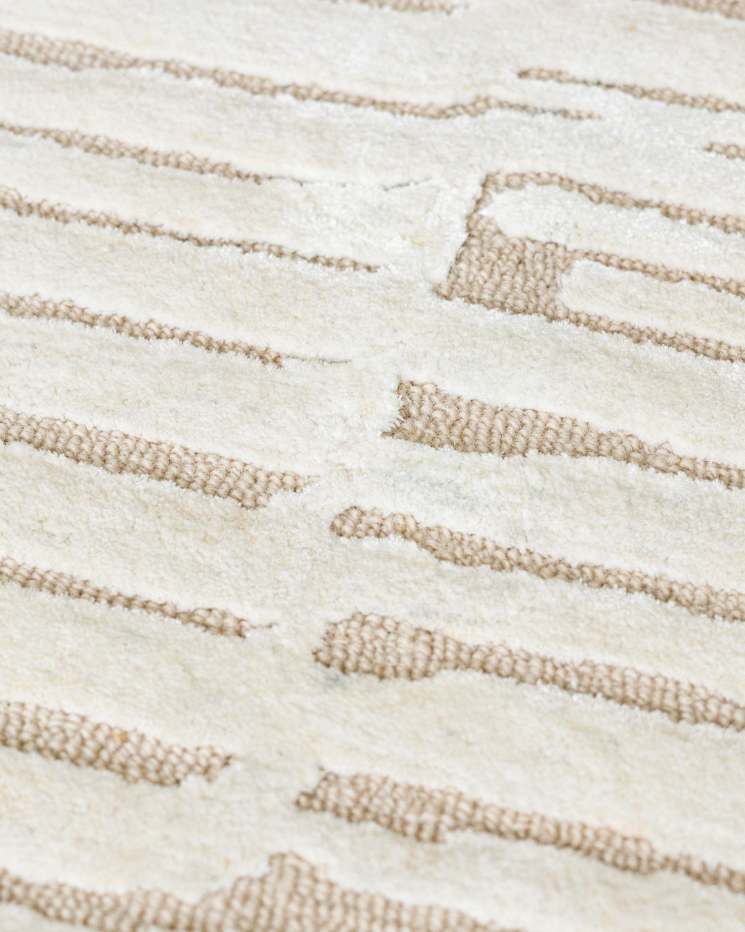 Dune Wool & Silk Rug | Popyuli