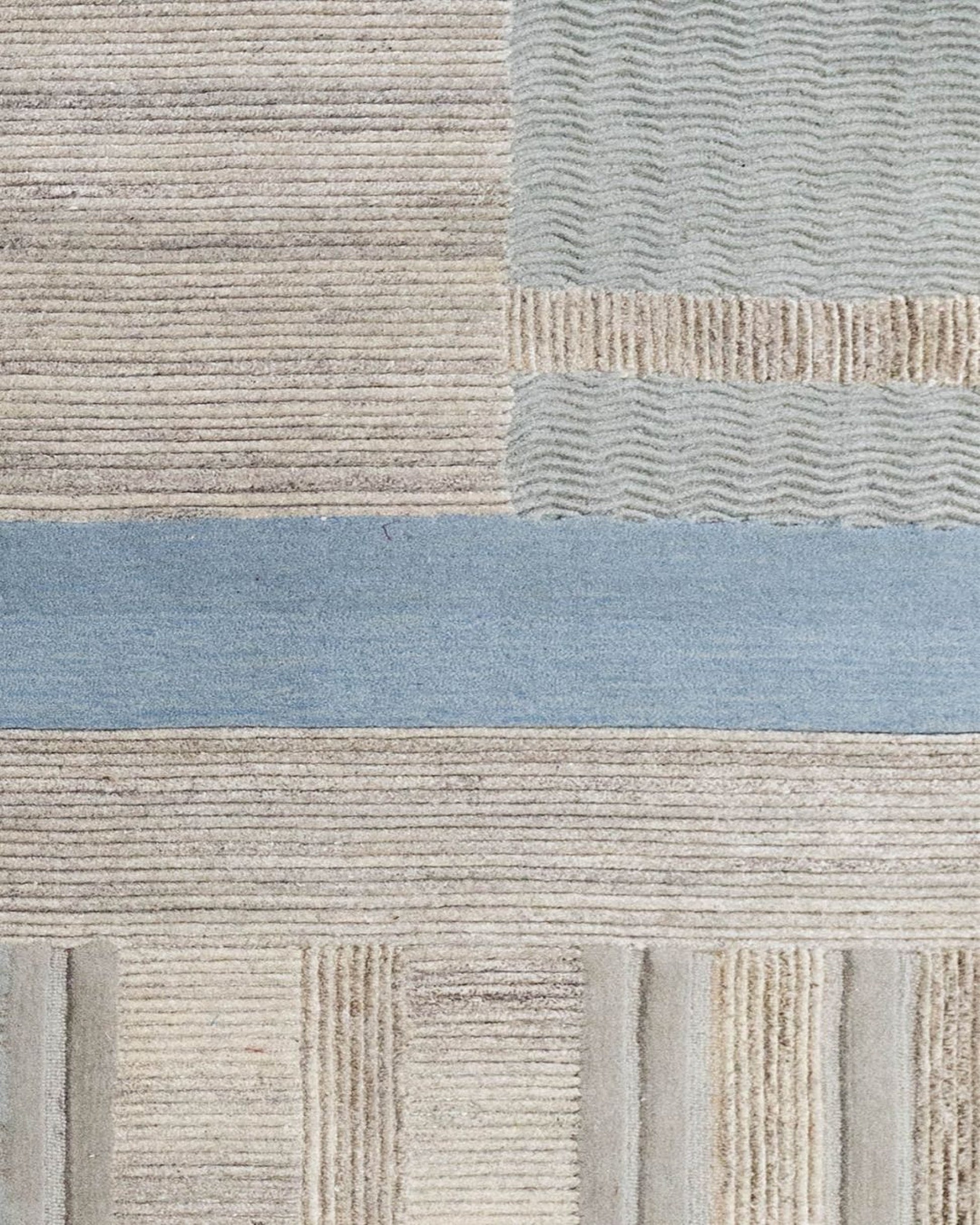 Aversa Wool Rug | Popyuli