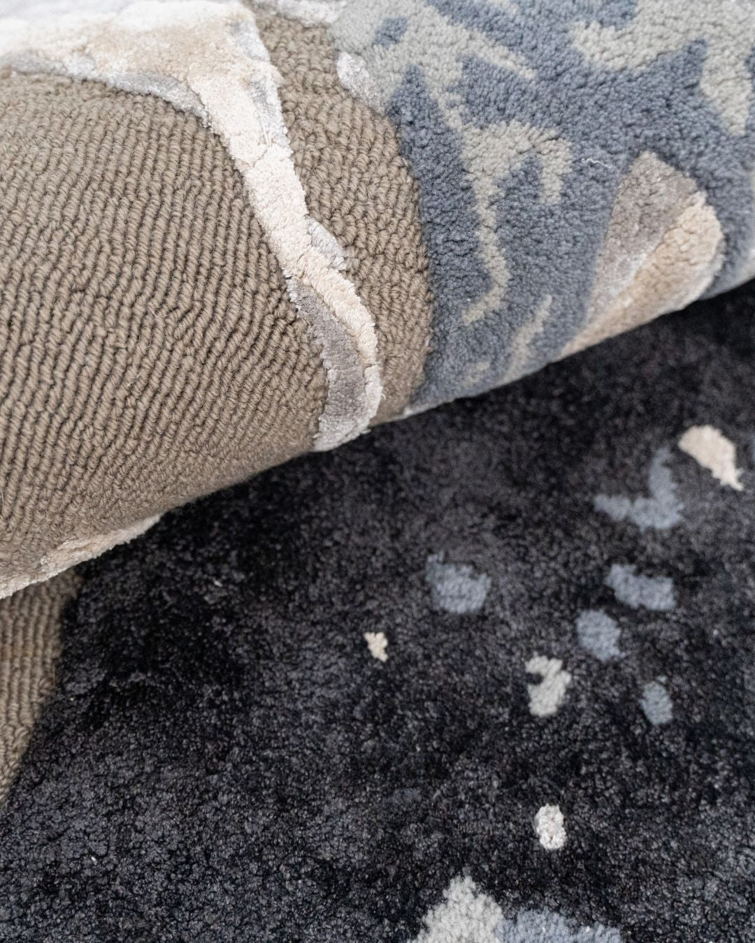 Nebula Wool & Silk Rug | Popyuli