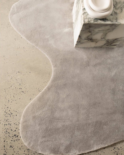 Abstract Silk Rug / Cloud Gray | Popyuli
