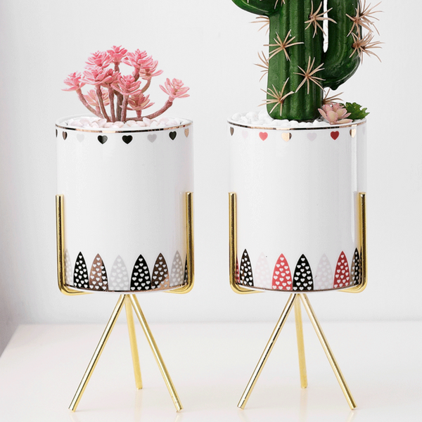 Neher Heart Planter with Stand
