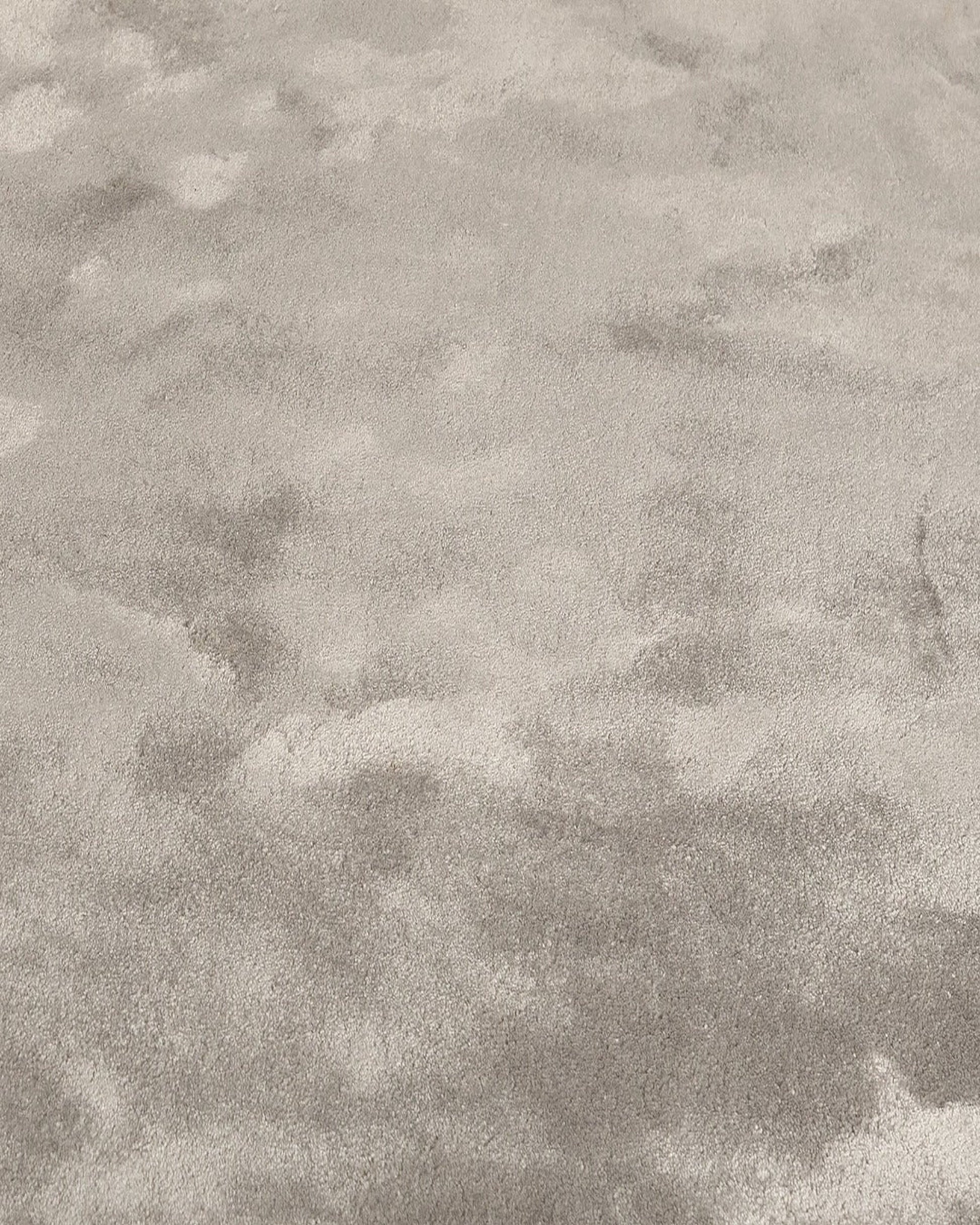 Abstract Silk Rug / Cloud Gray | Popyuli