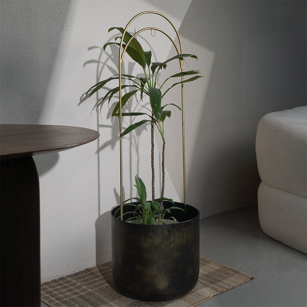 Luna Standing Planters