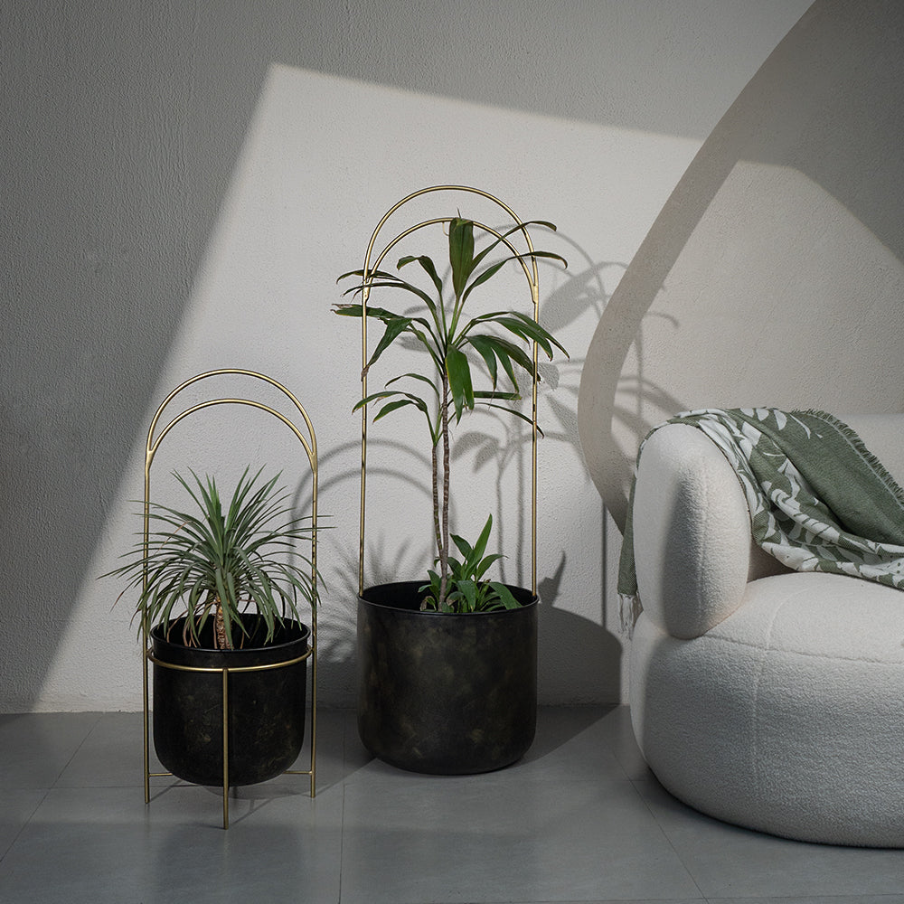 Luna Standing Planters