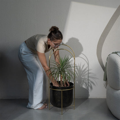 Luna Standing Planters