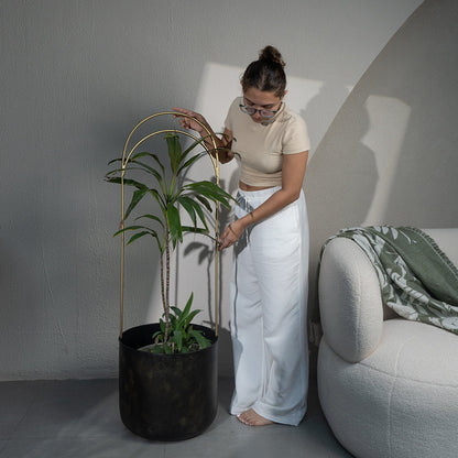 Luna Standing Planters