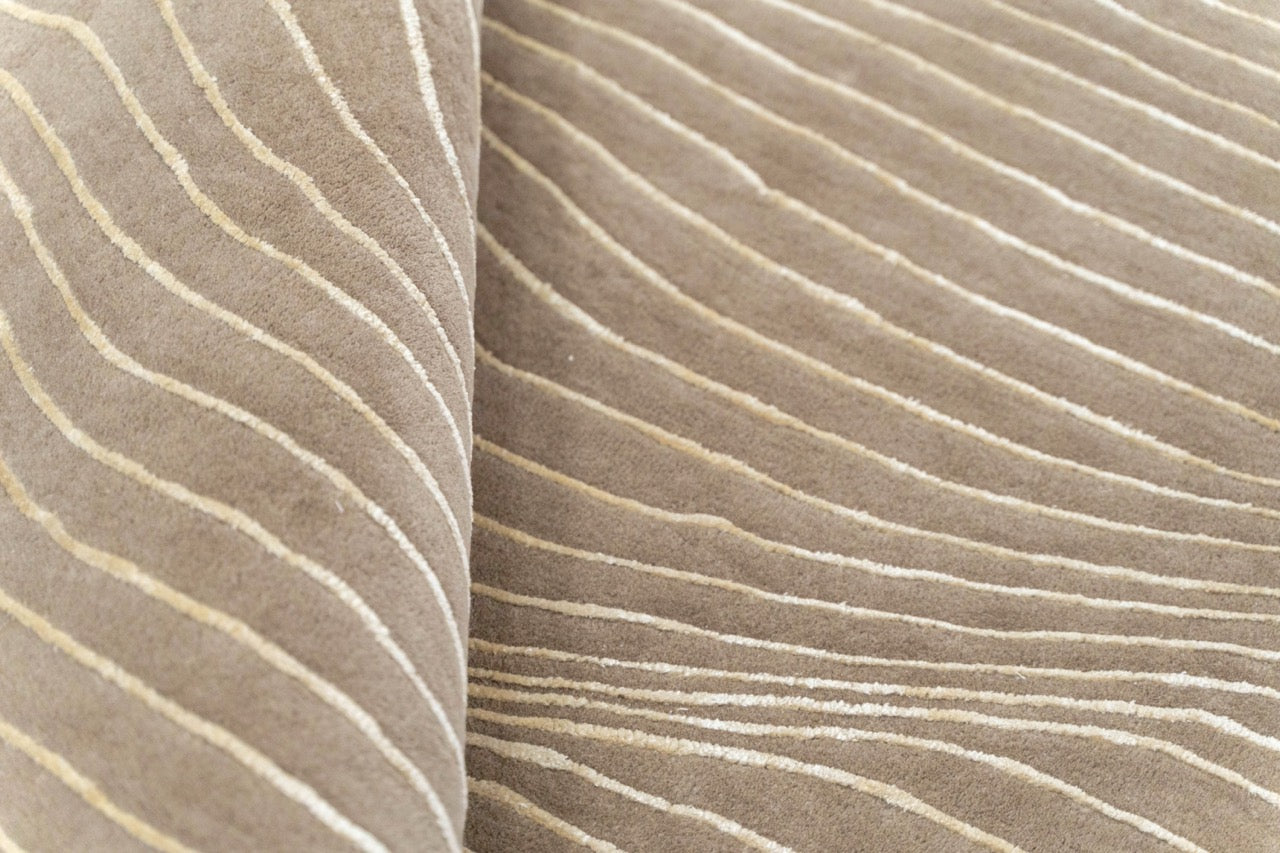 Crinkle Wool & Silk Rug | Popyuli