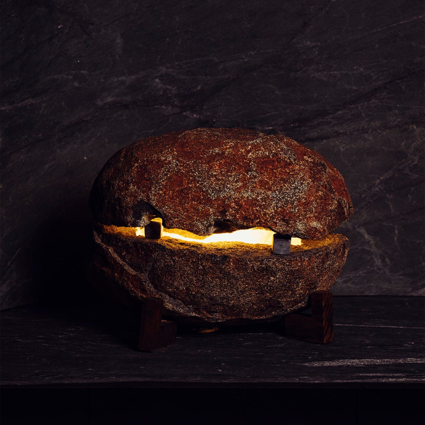Boulder Lamp