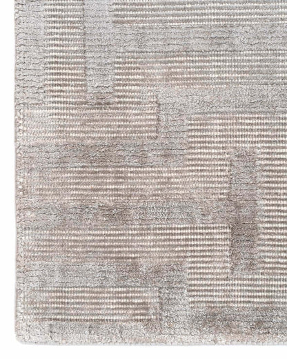 White Metal Wool & Silk Rug | Popyuli