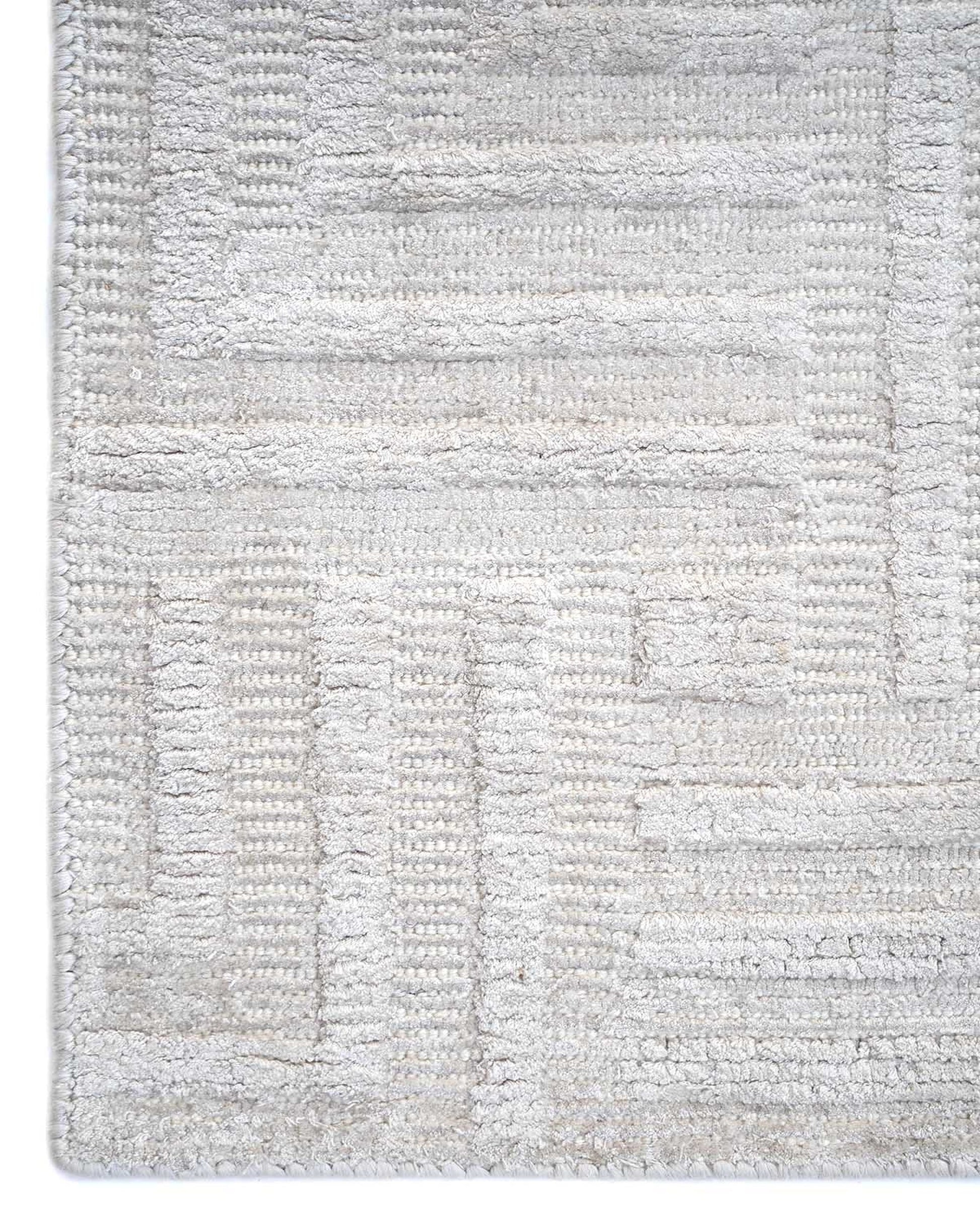 White Gold Wool & Silk Rug | Popyuli