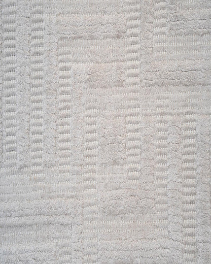 White Gold Wool & Silk Rug | Popyuli