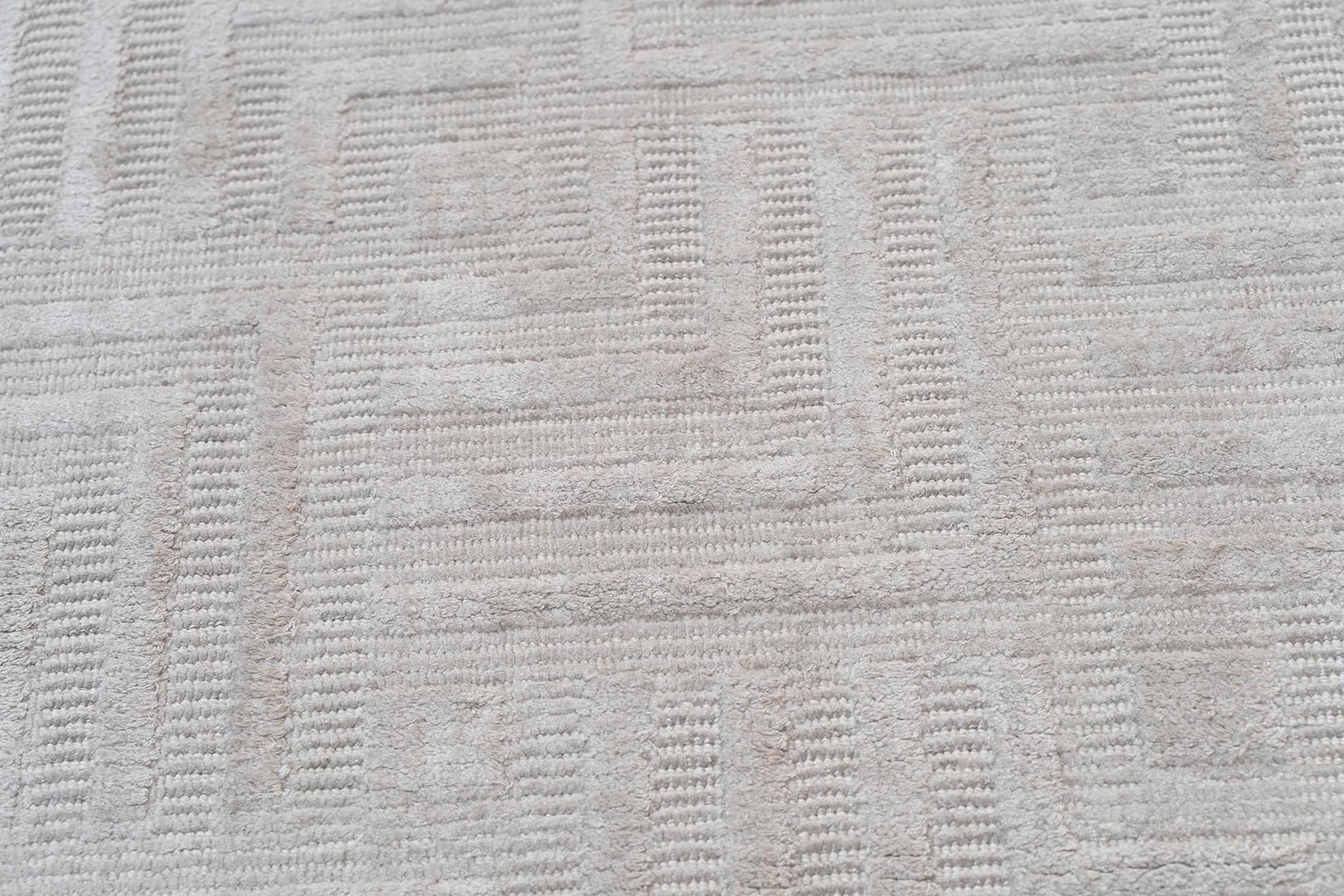 White Gold Wool & Silk Rug | Popyuli