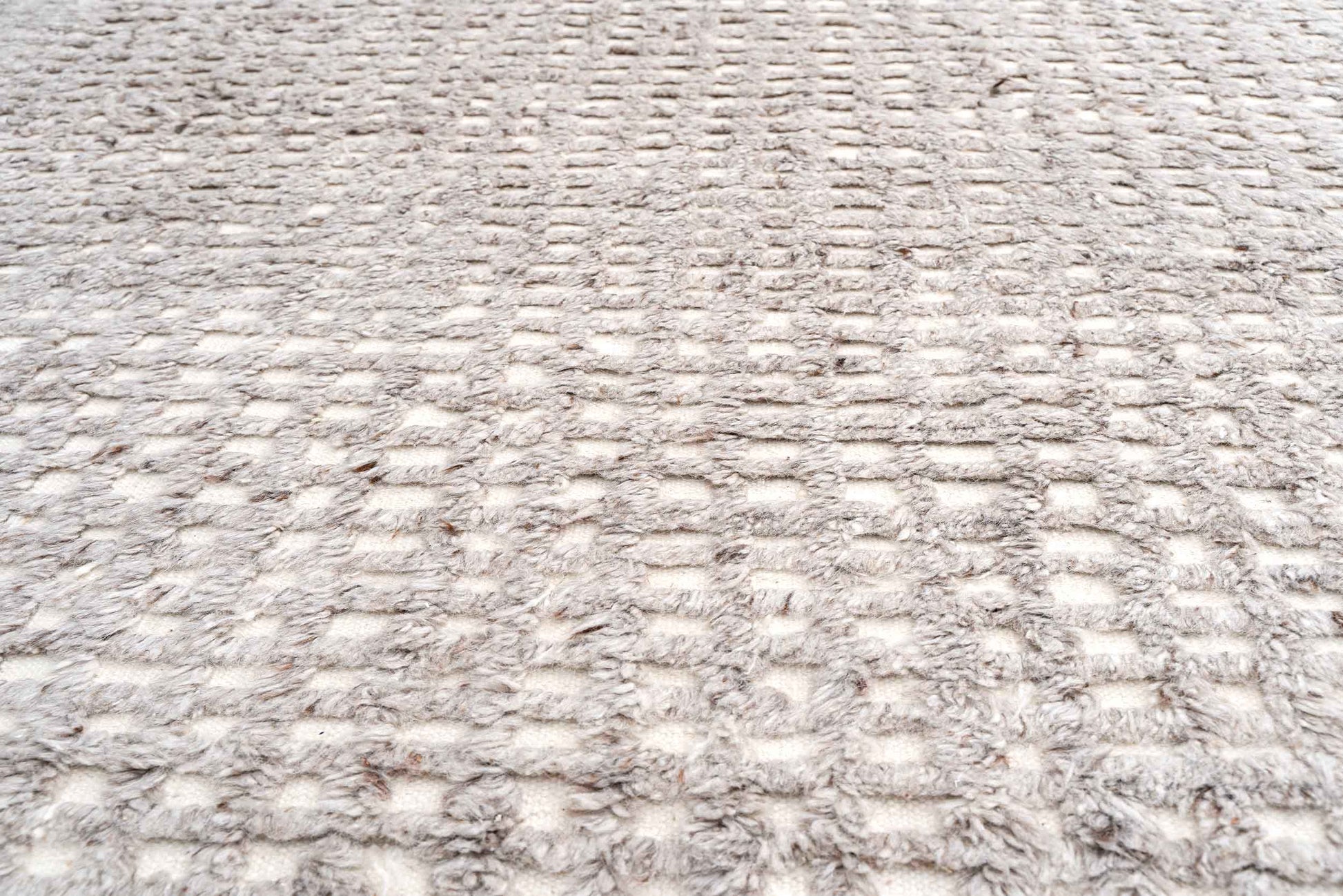 Fawn Hand-Knotted Wool Rug | Popyuli