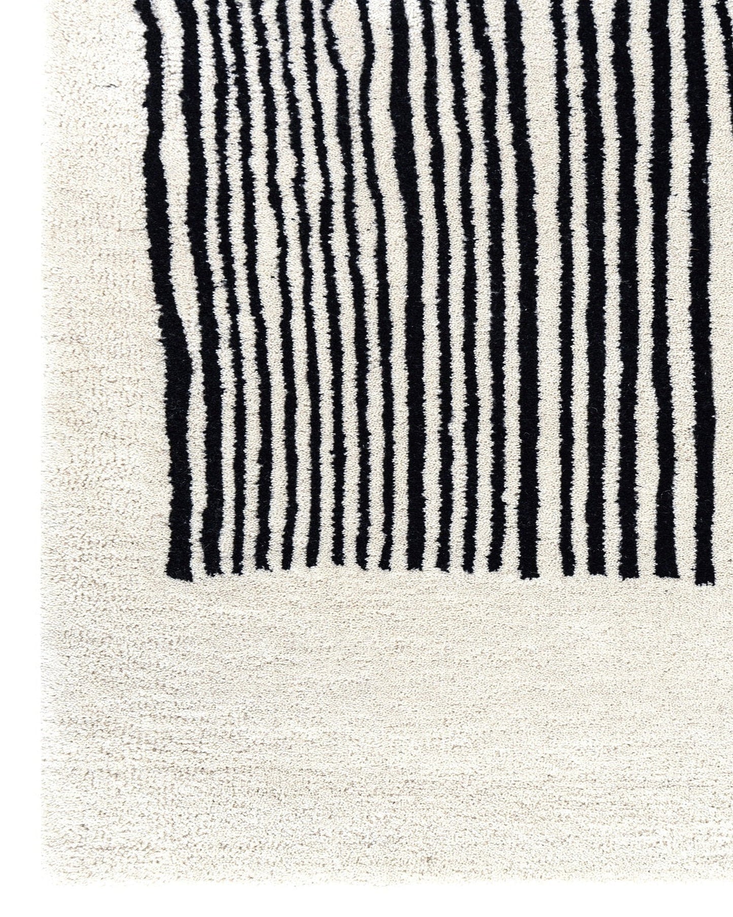 Monochrome Wool Rug | Popyuli