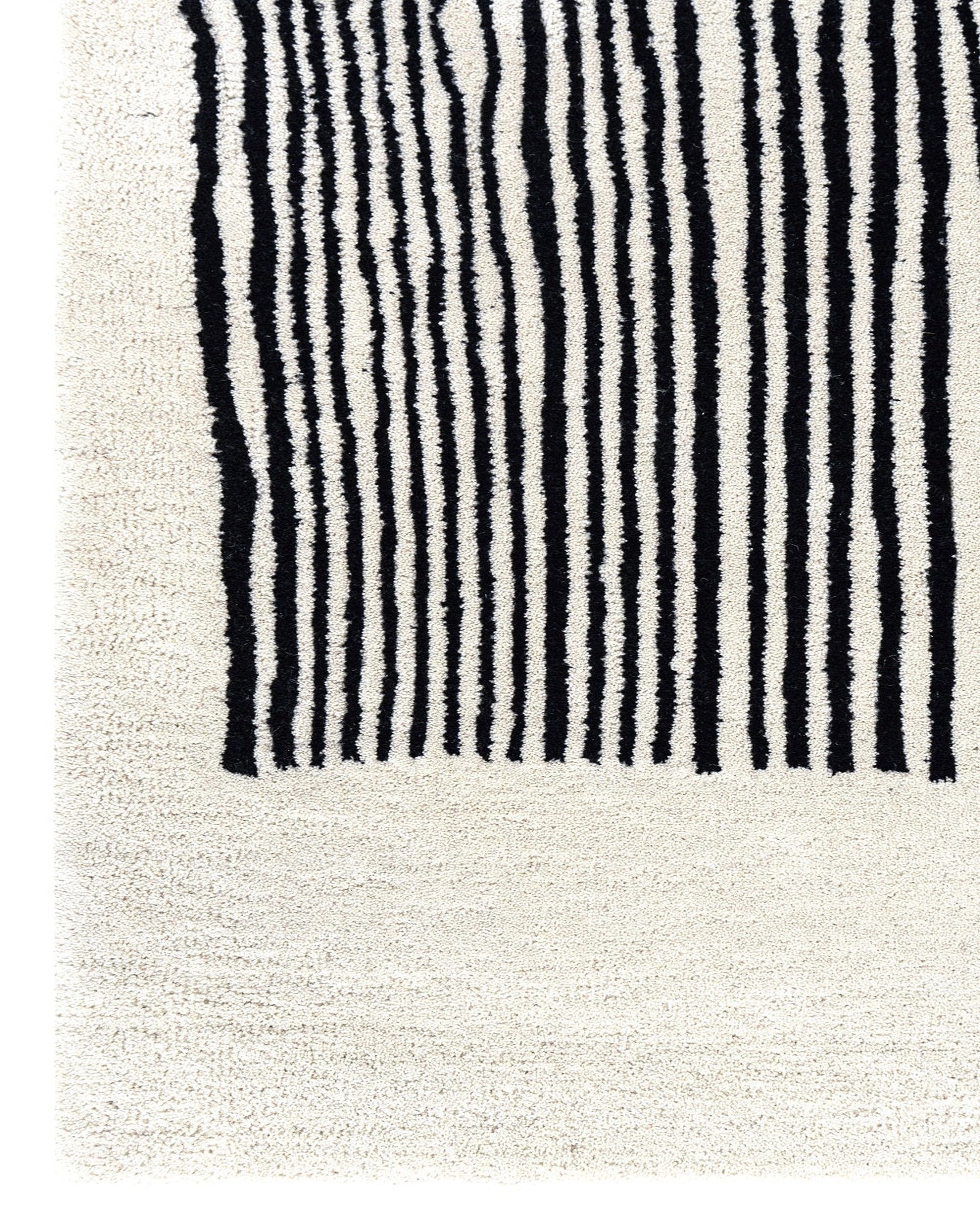 Monochrome Wool Rug | Popyuli