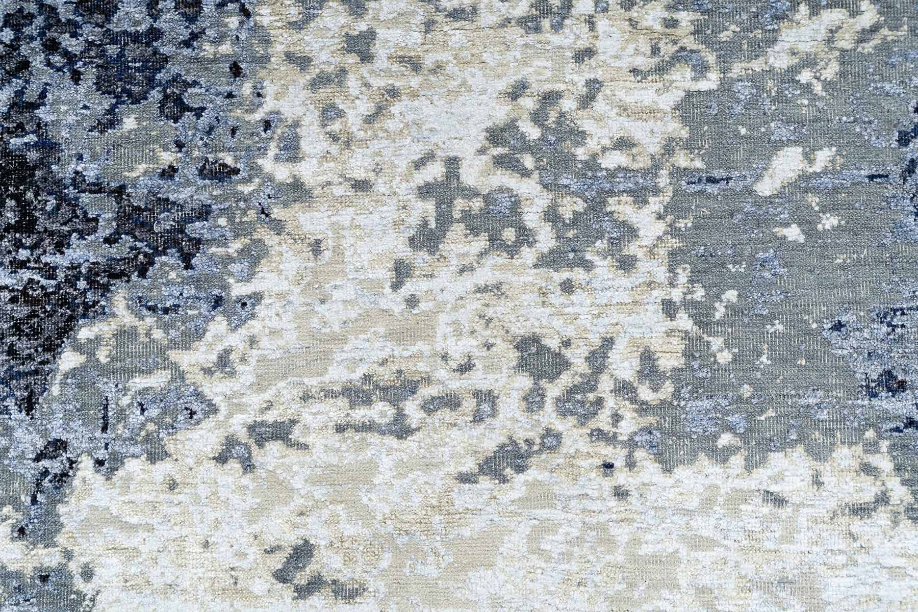 Pagina Hand Knotted Wool & Silk Rug | Popyuli