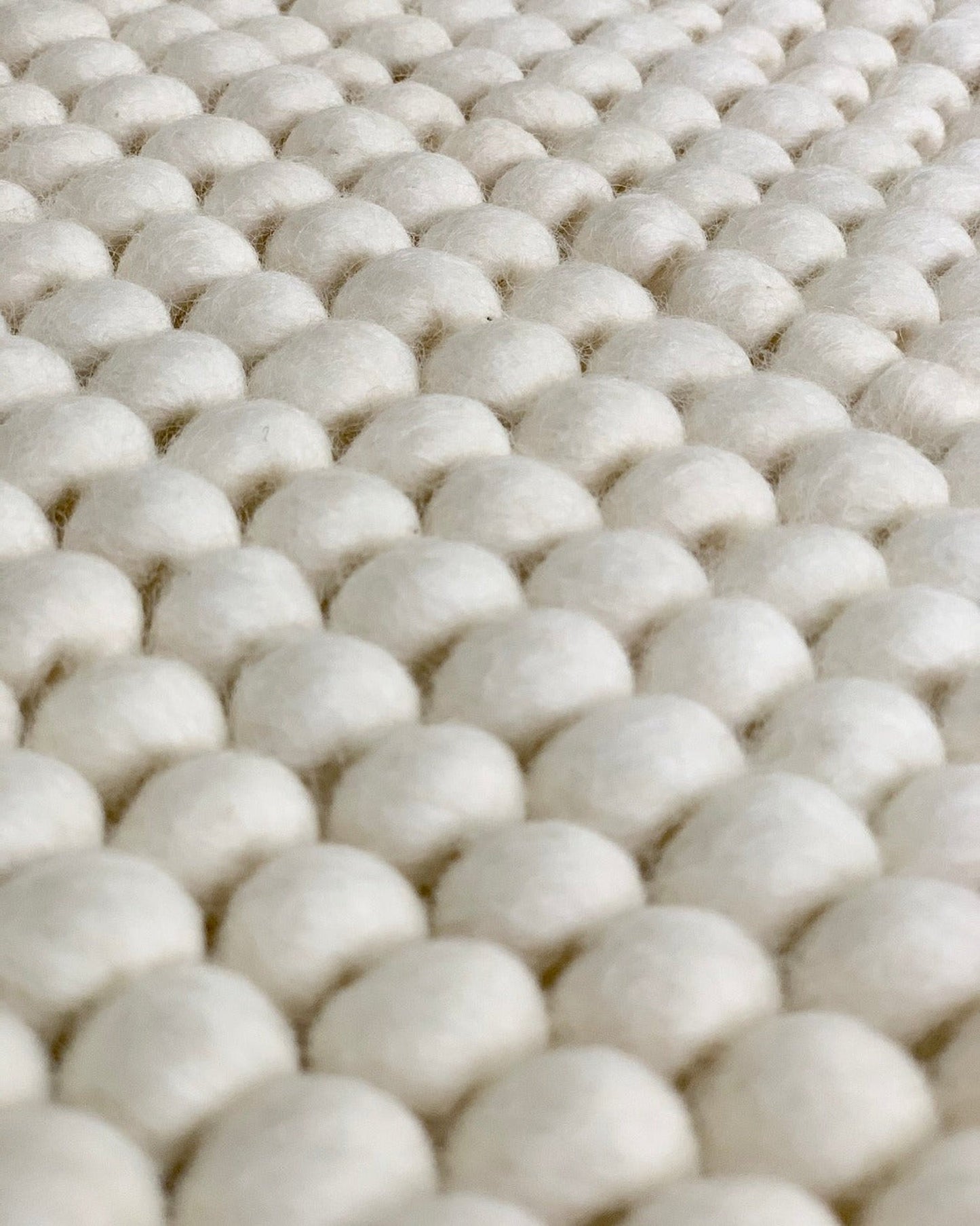 Pebble & Braid Rug | Popyuli