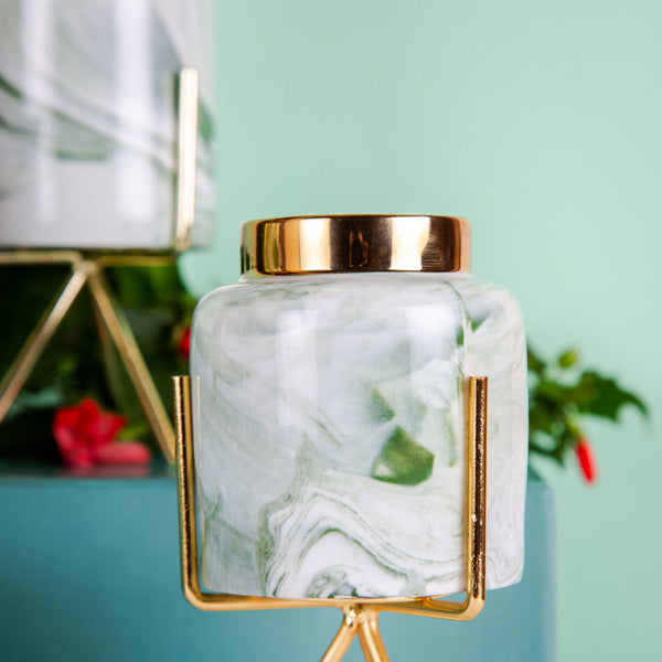 Nadi Vase