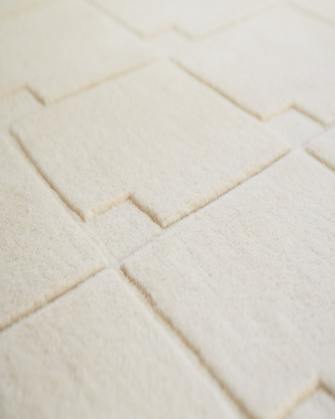 Avalanche Wool Rug | Popyuli