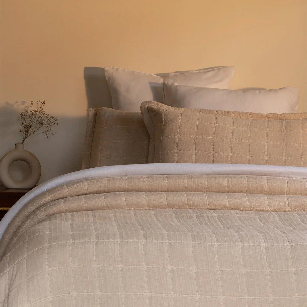 Checkaura Reversible Cotton Bedspread Set