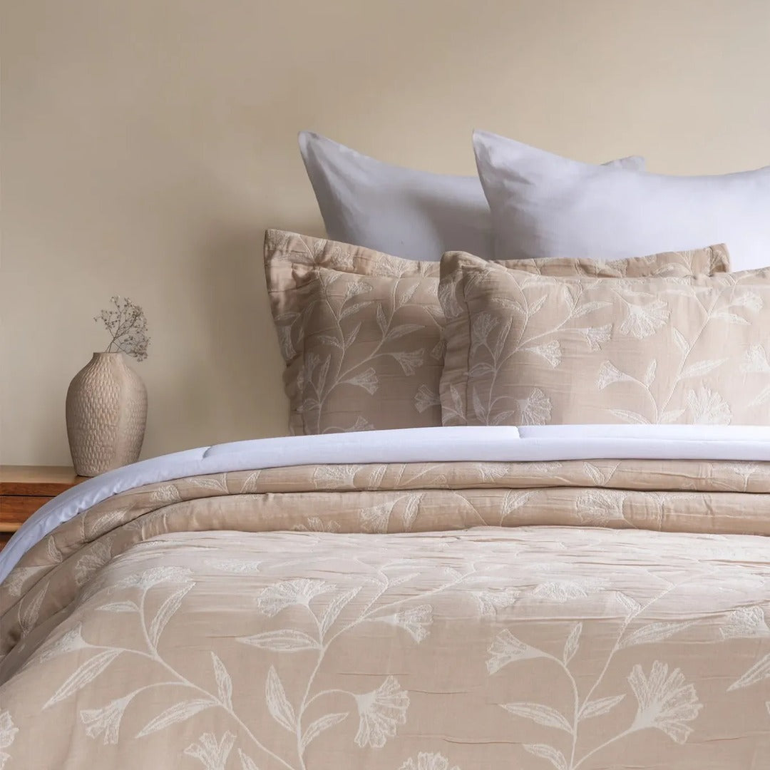 Flora - Beige Bedspread Set