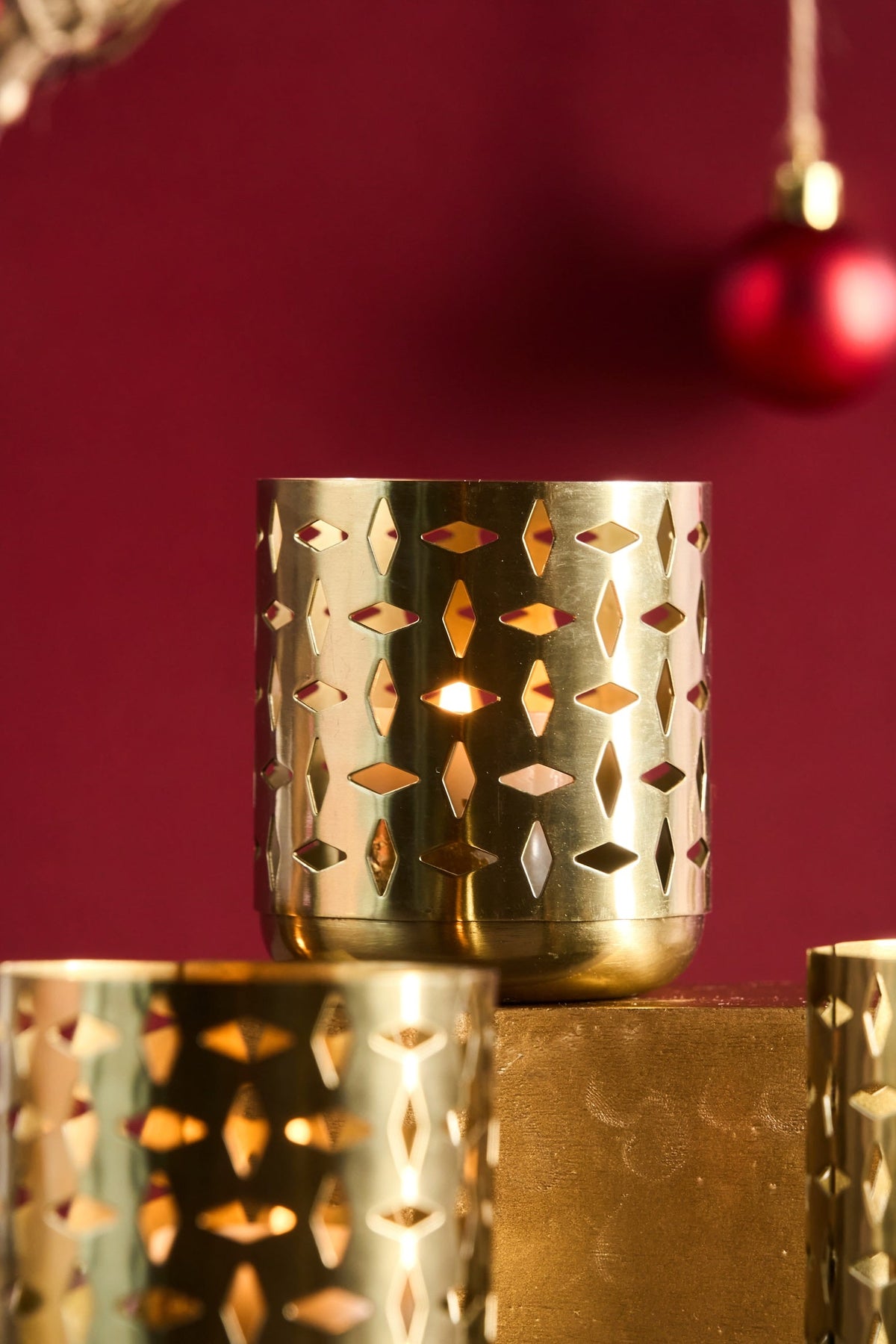 Diamond Cut Gold Votives (Set of 4)