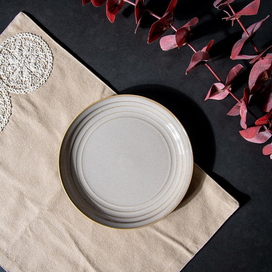 Ecru ivory porcelain quarter plate, 7.5 inch