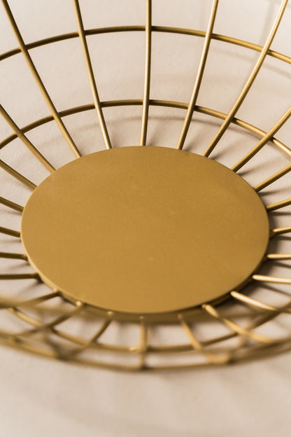 Detail of the wire weave and solid base