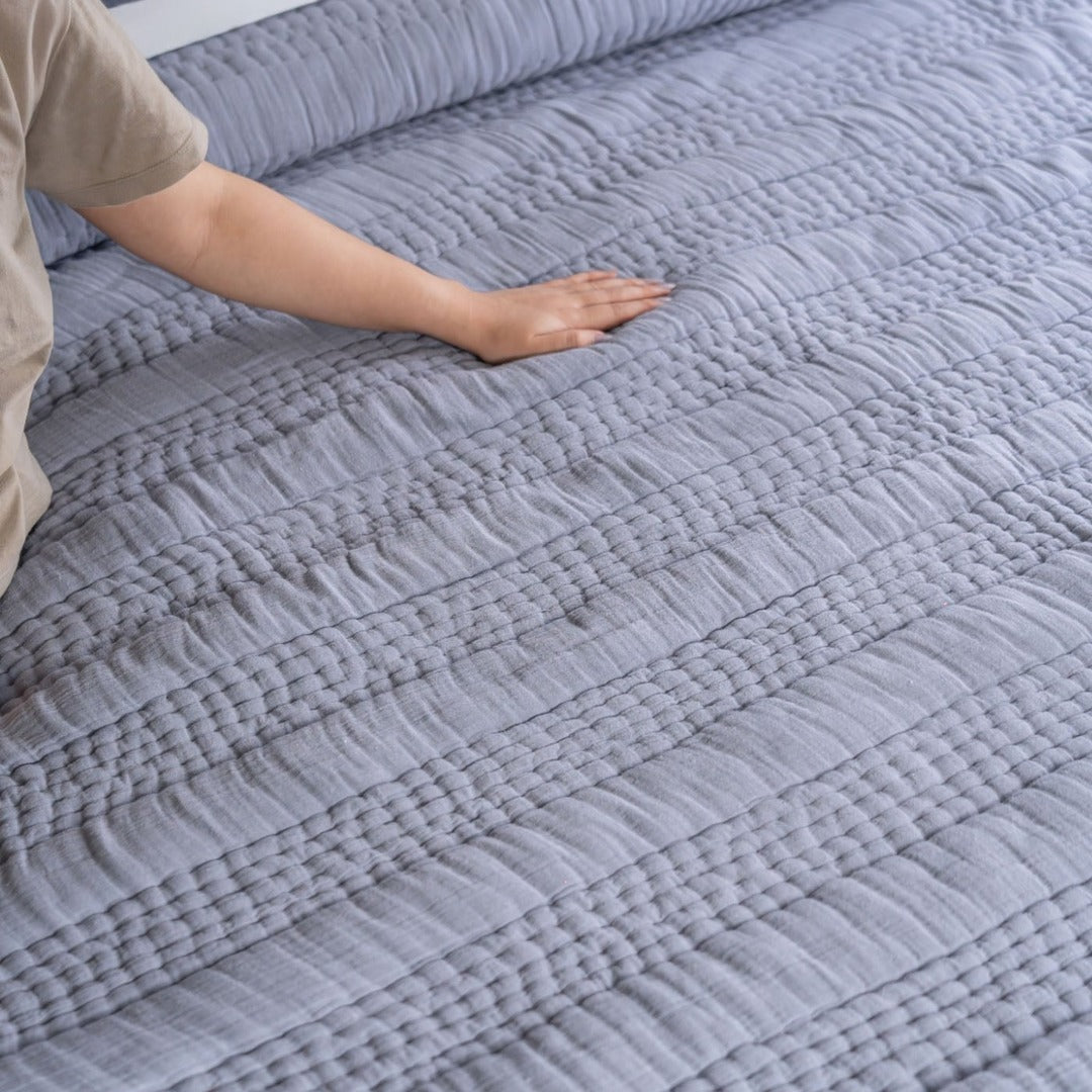 Stria - Blue Quilt