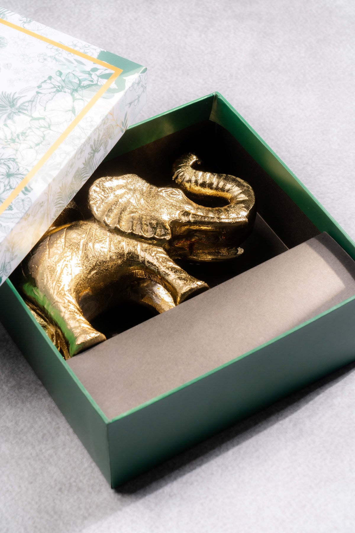 Elephant tealight holder packed in its gift box