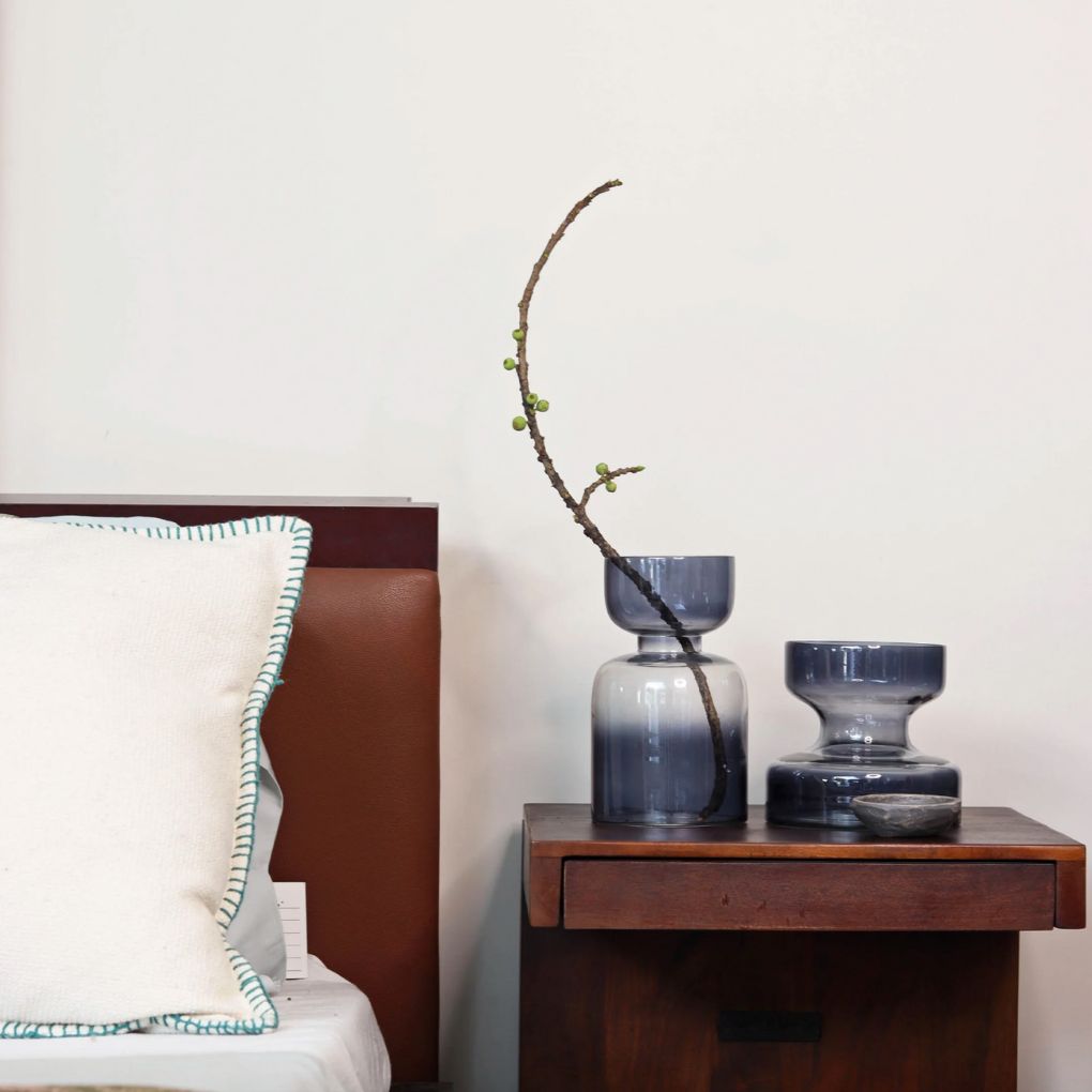 Grey Lyla Flower Vase