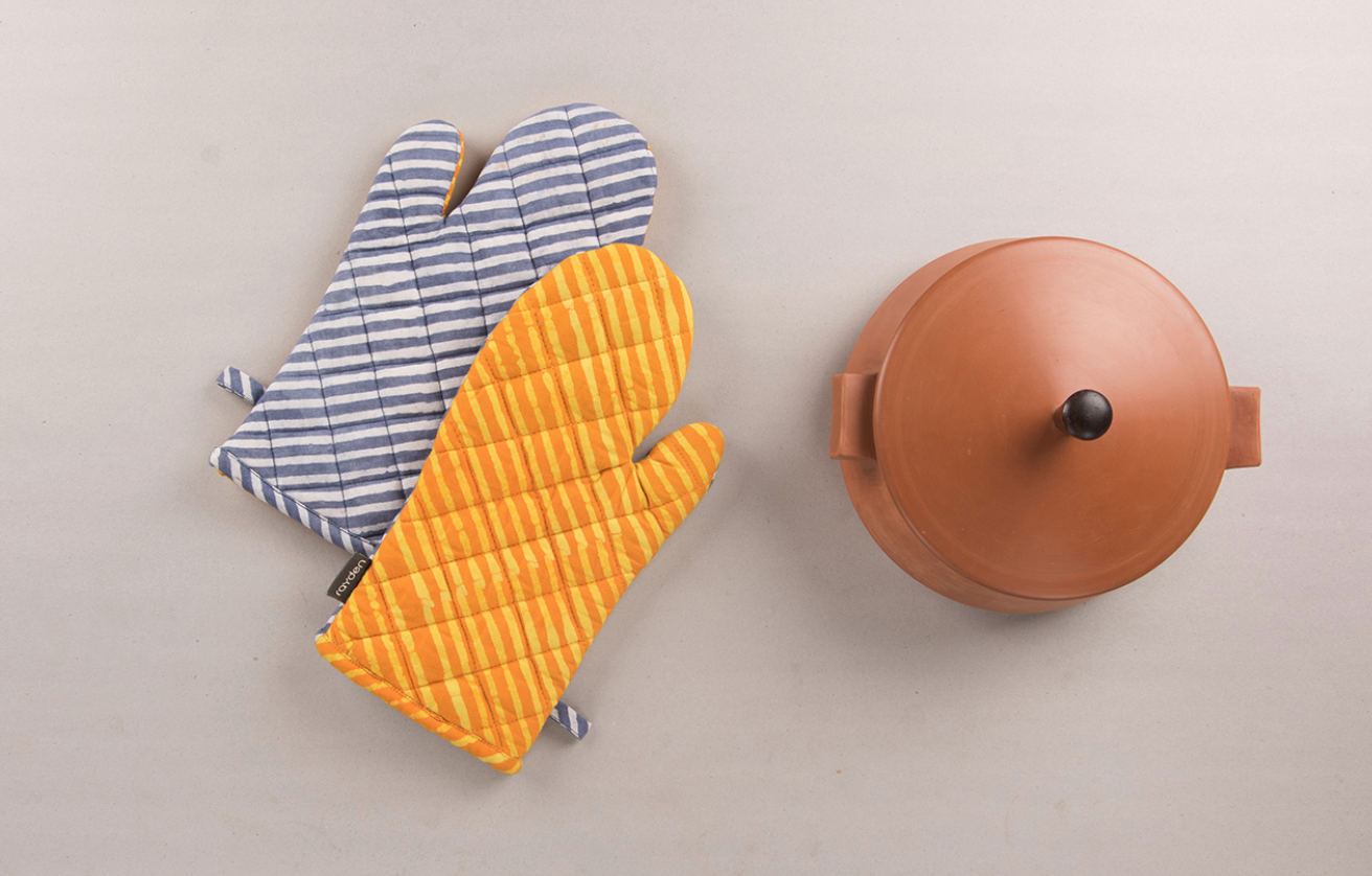 Basik Pop Mitten - Rust/Blue (Dual Coloured)