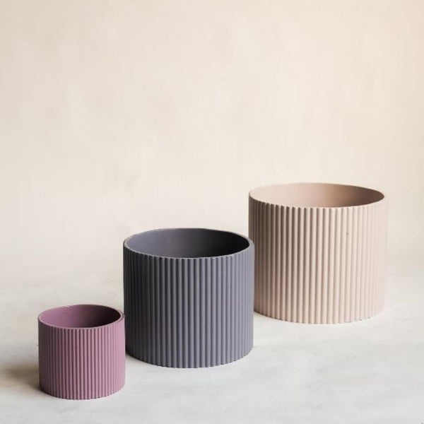 Medium Fluted Planter With Base - Nude Pink